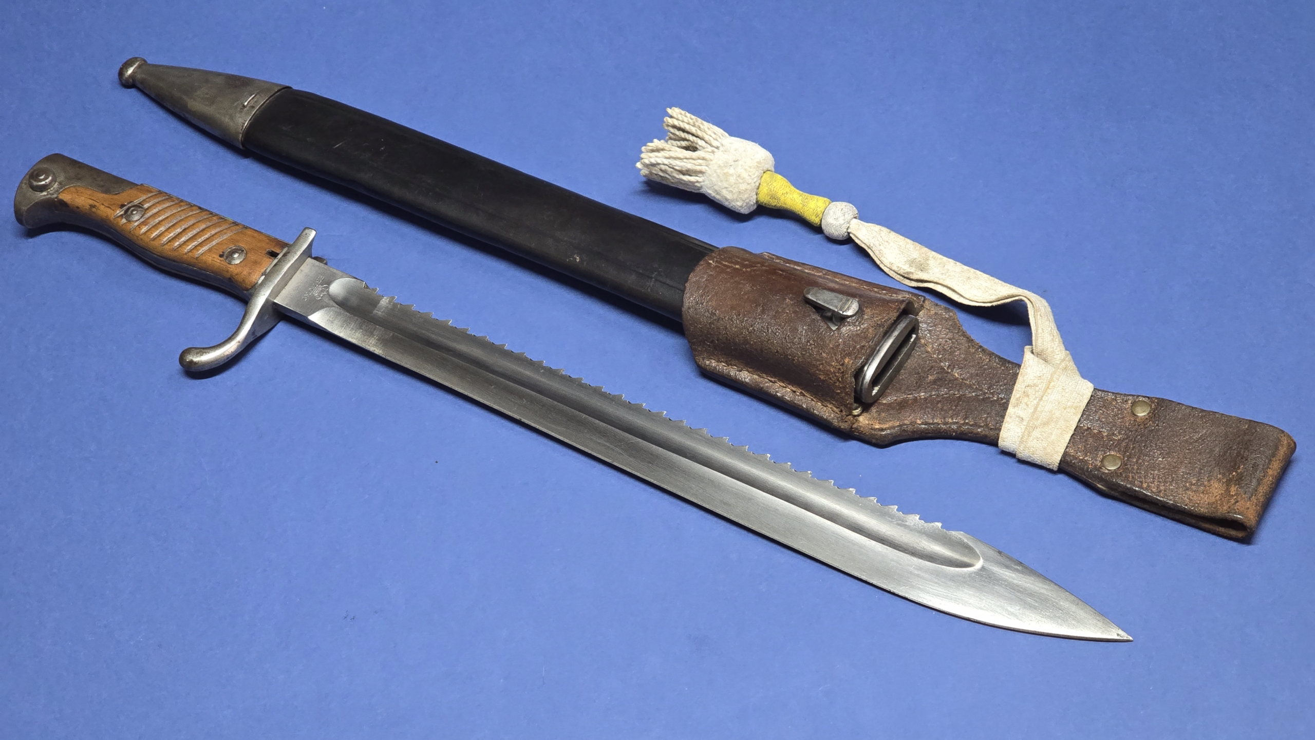 WW1 German 98/05 Sawback Bayonet (excellent condition) - Image 7