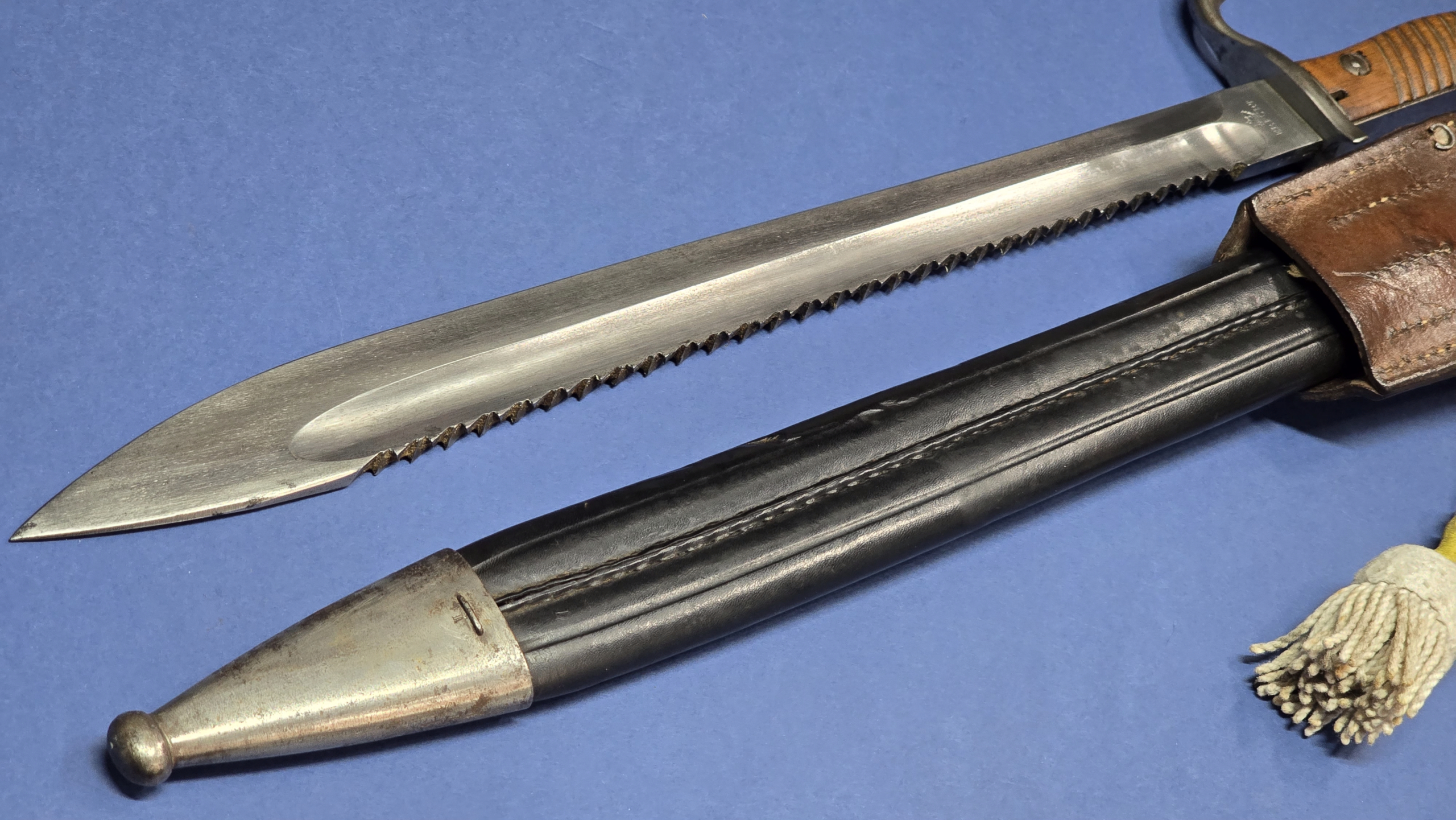 WW1 German 98/05 Sawback Bayonet (excellent condition) - Image 12