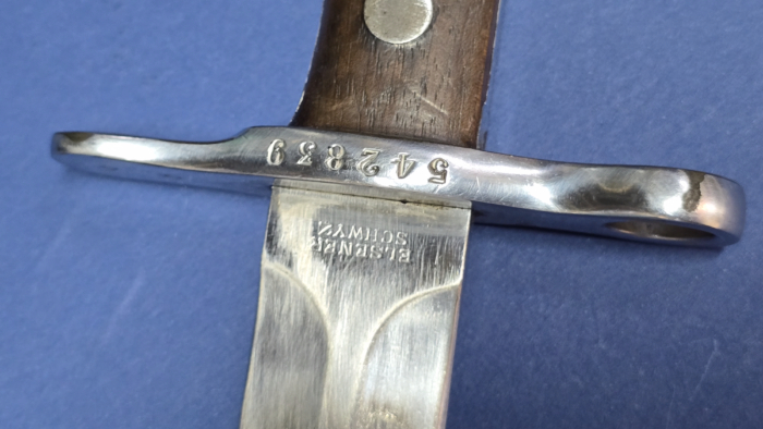Swiss Model 1918 Bayonet by Elsener Schwyz  (Superb Condition) - Image 2
