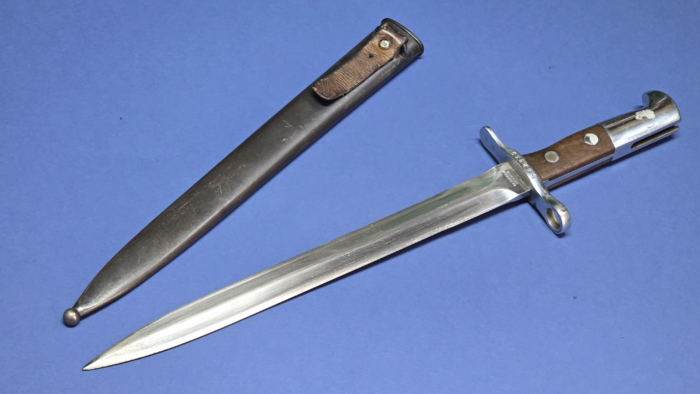 Swiss Model 1918 Bayonet by Elsener Schwyz  (Superb Condition)