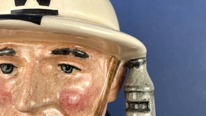 Royal Doulton ARP Warden - Image 4