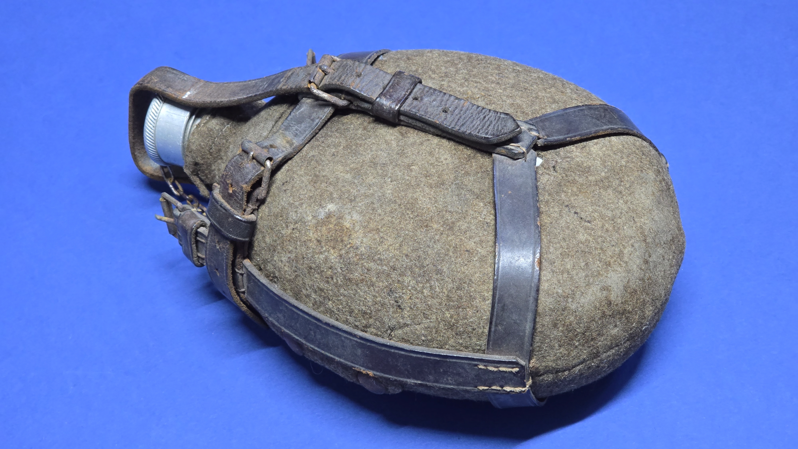 WW2 German Wehrmacht Feldflasche with Wool Cover and Leather Straps - Image 8