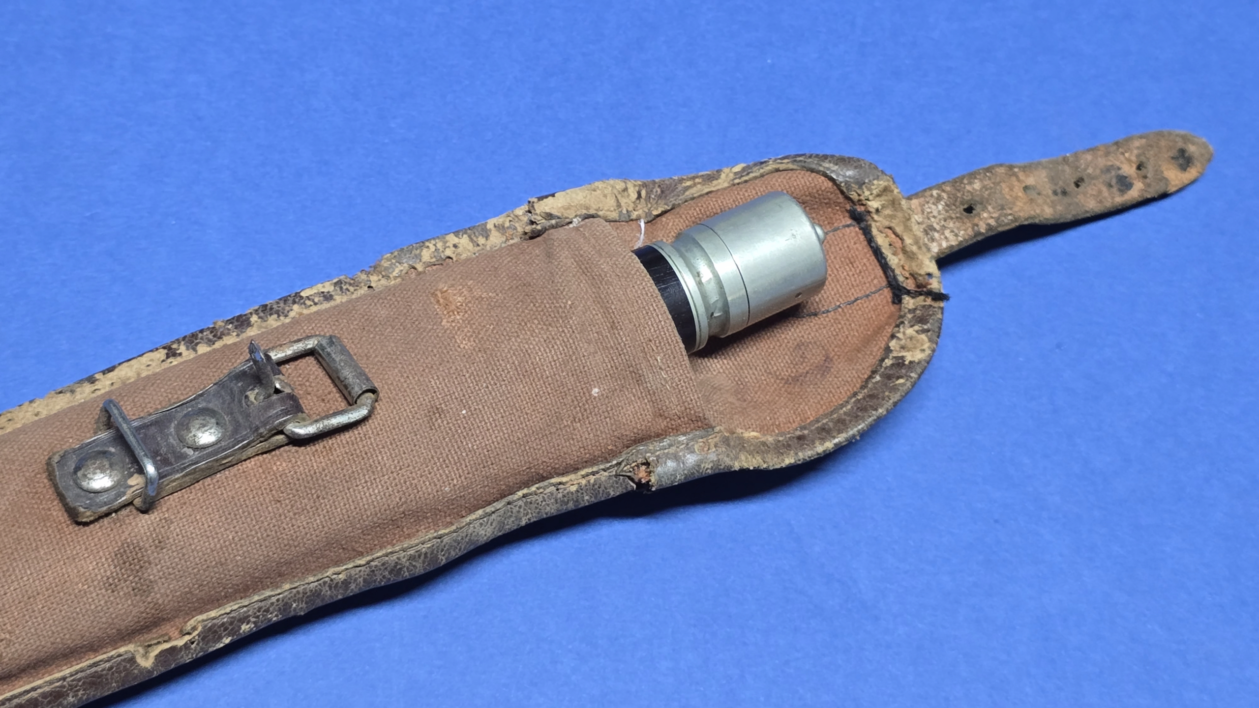 Original Hitler Youth Marching Flute with Carry Case - Maker: Heinr. Moritz Schuster (1936-1939) - Image 10
