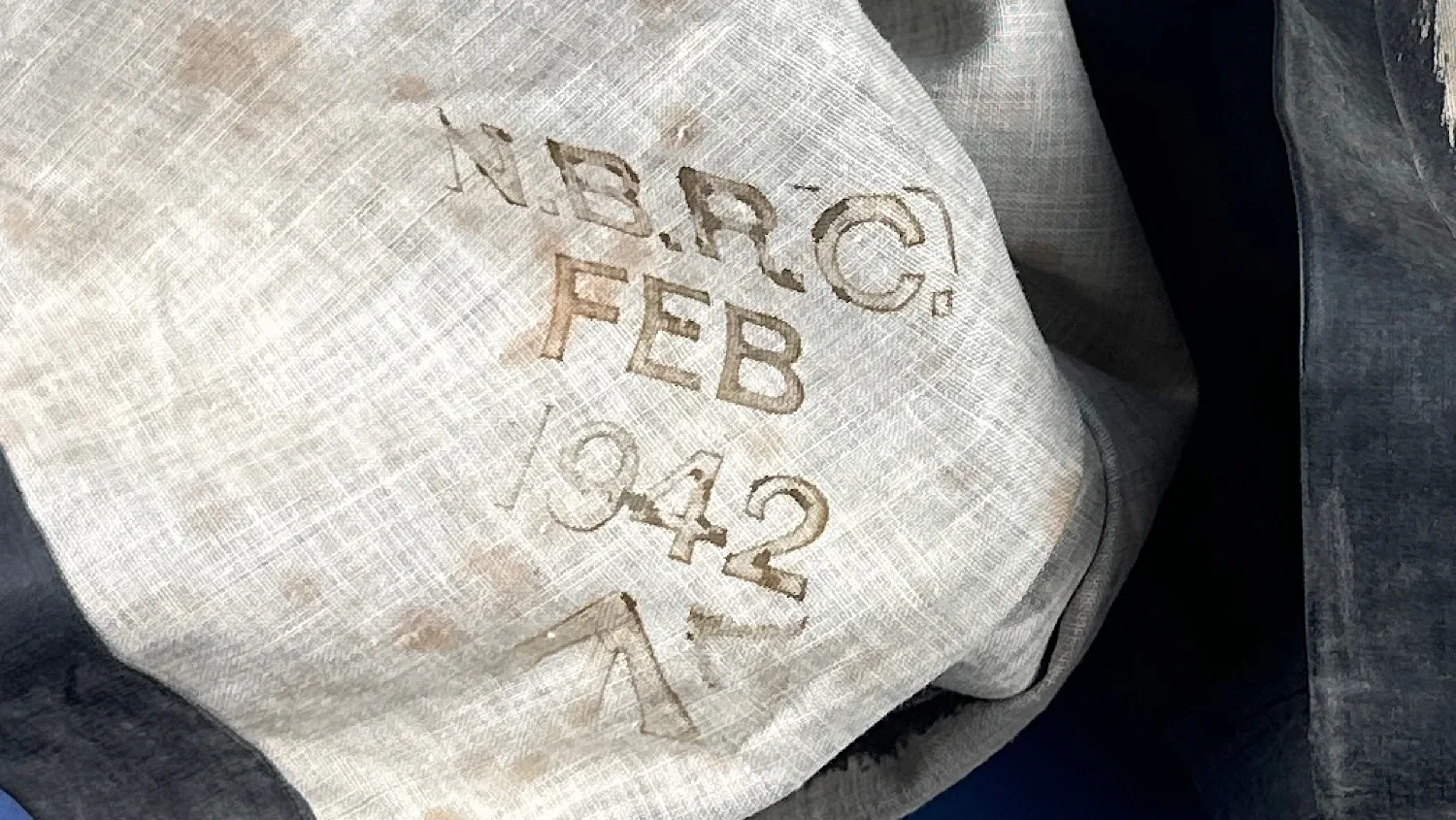 WW2 British Military Rubber Anti-Gas Overboots – 1942 Dated, War Department Marked - Image 10