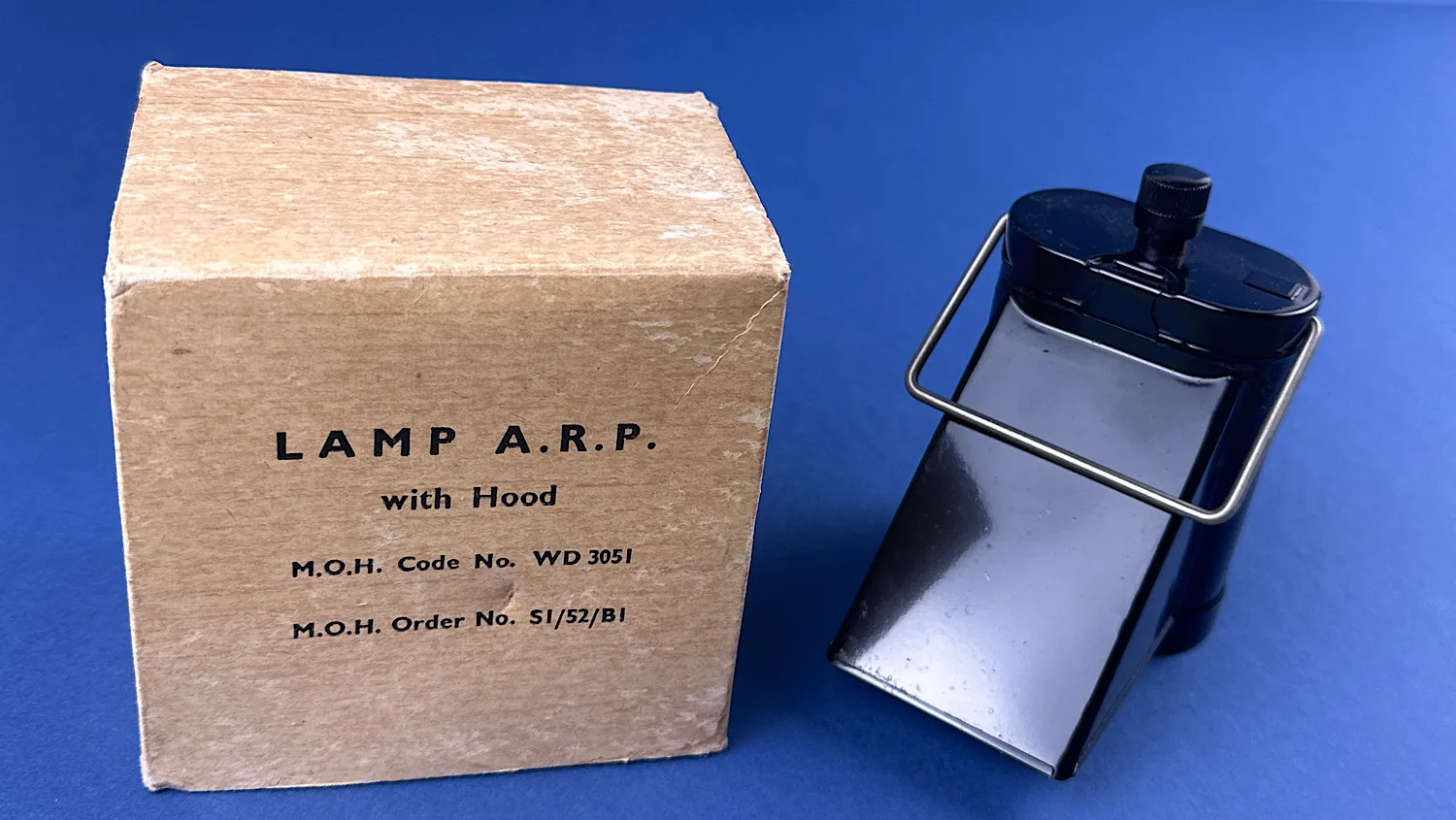 WW2 ARP Lamp with Hood in excellent condition, shown with its original Ministry of Home Security WD 3051 box