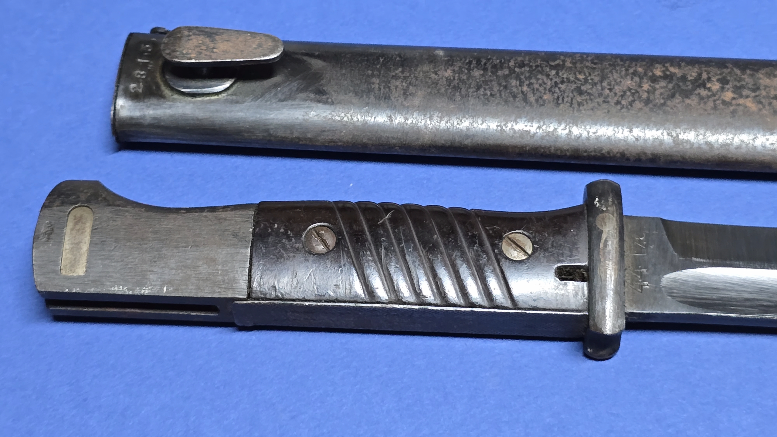 WW2 German K98 Bayonet - FZE - 1944 - grip close up