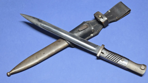 WW2 German K98 Bayonet - Frog - fnj - front shot