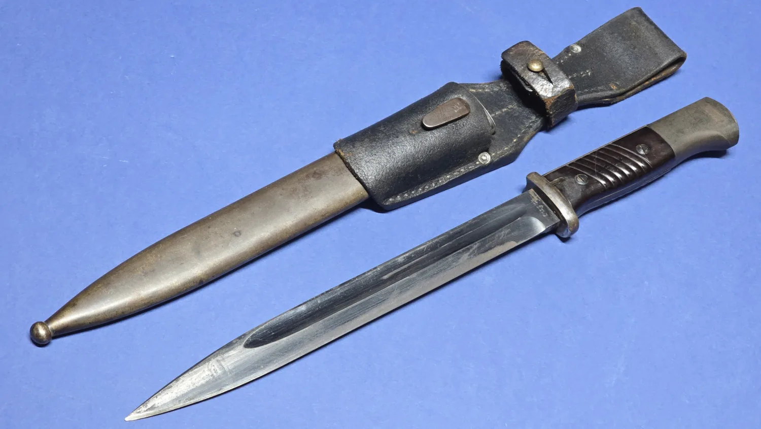 WW2 German K98 Bayonet - Matching Numbers - FNJ - 1941 - Frog - Image 3