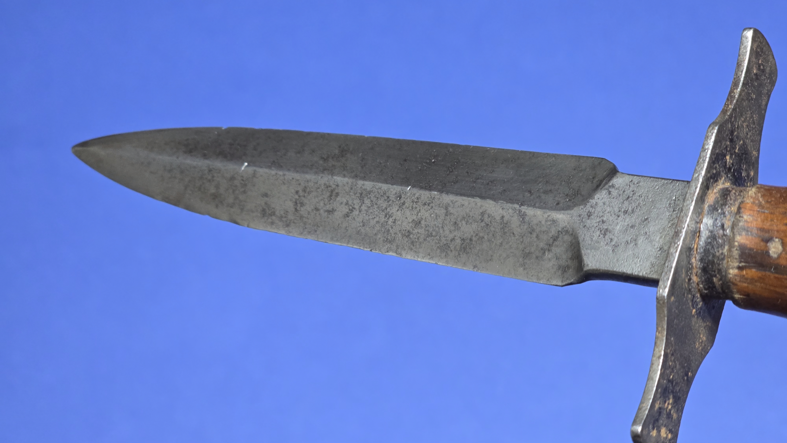 WW1 French Trench Knife - SGCO - 1916 - blade close up