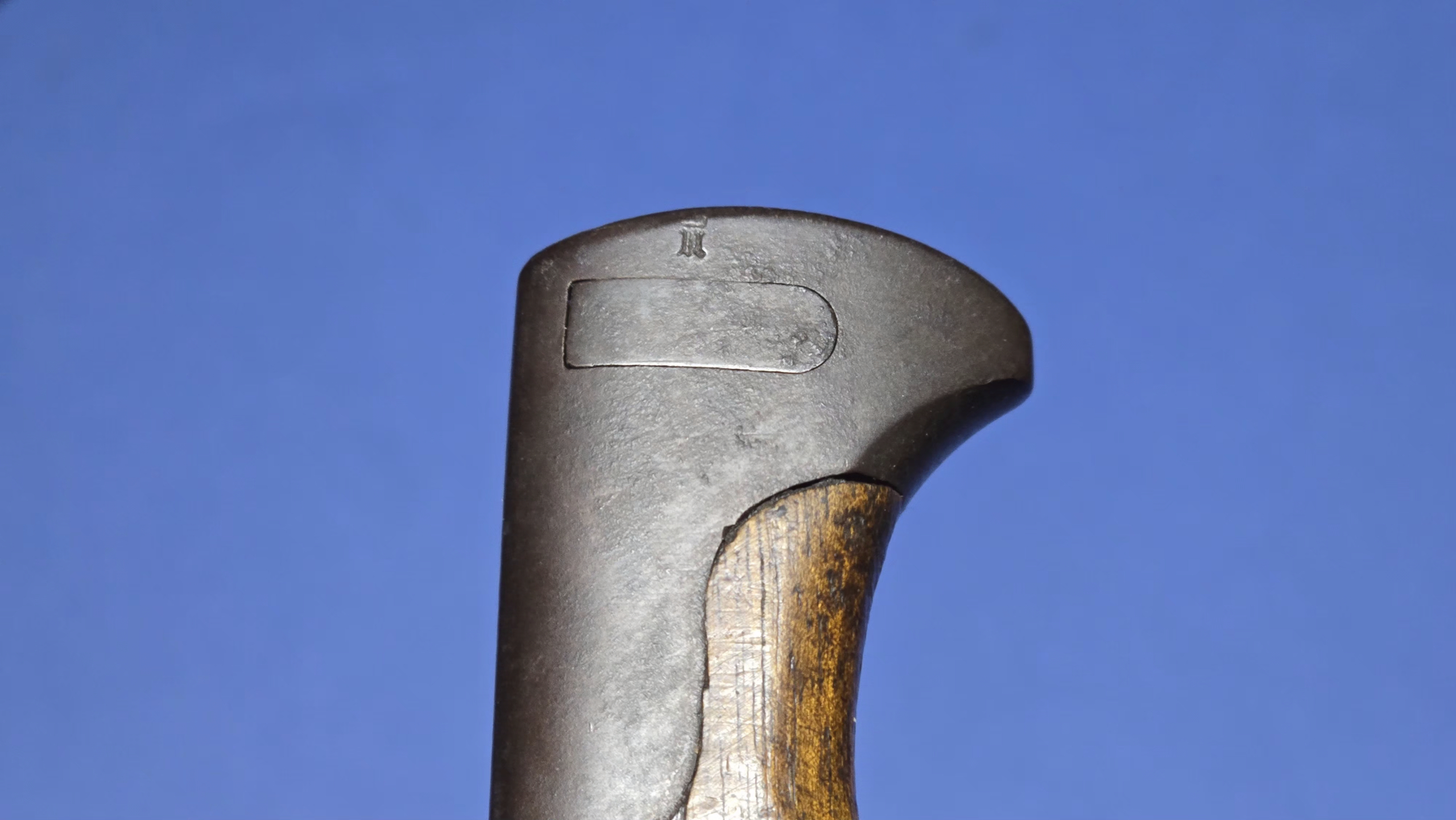 WW1 German S98/05 "Butcher" Bayonet - 1917 - hilt close up