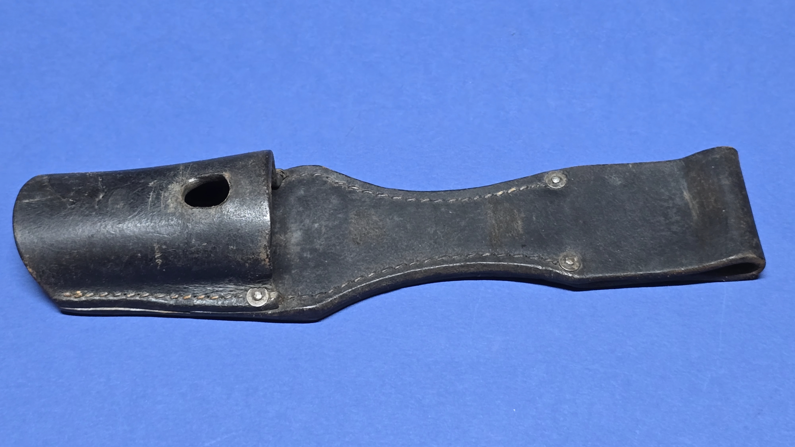 WW2 K98 Bayonet Frog - 1942 - Gersdoff - side shot