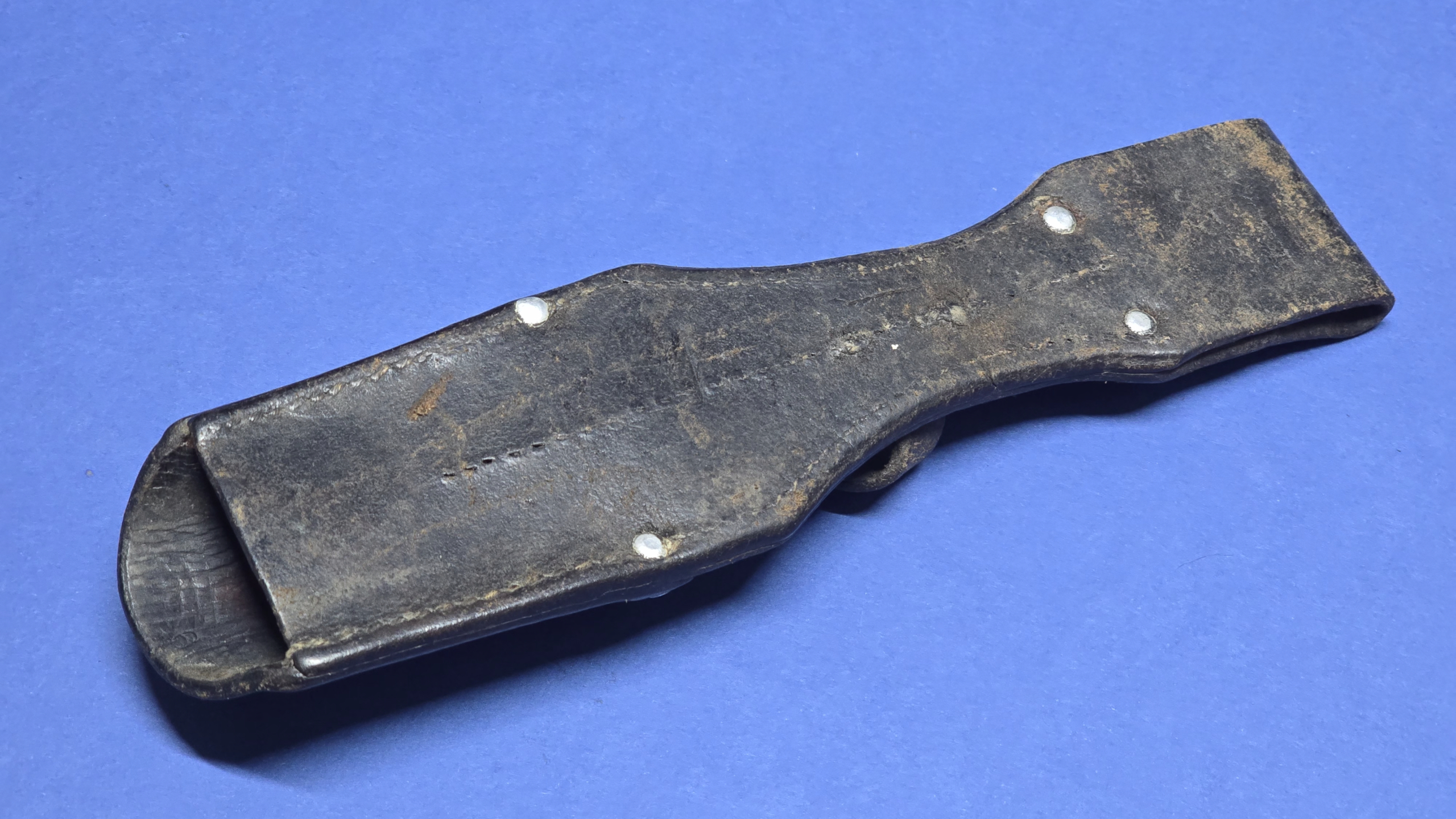 WW2 German K98 Bayonet Frog - 1936 - rear shot