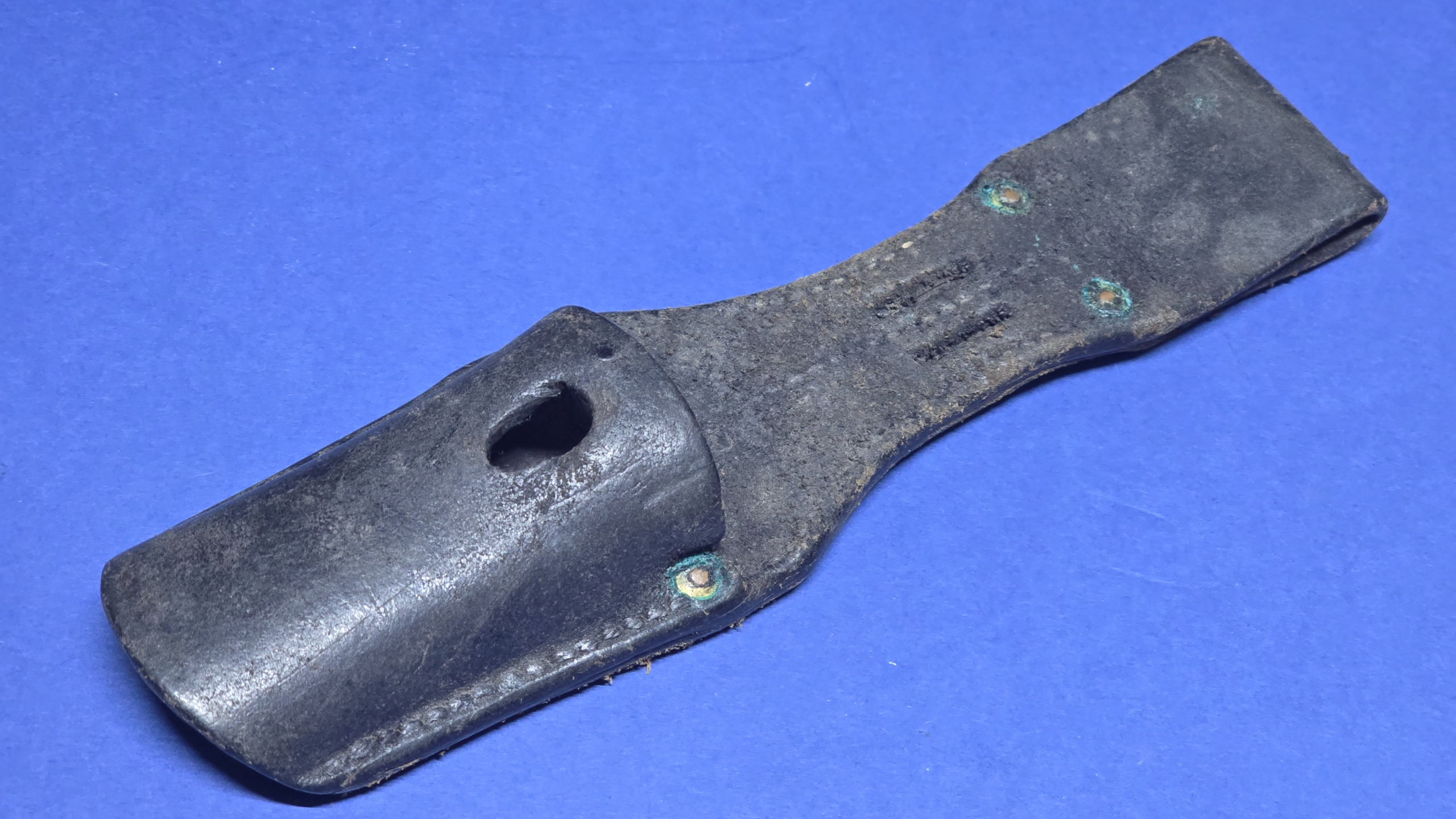 WW2 German K98 Bayonet Leather Frog - full shot