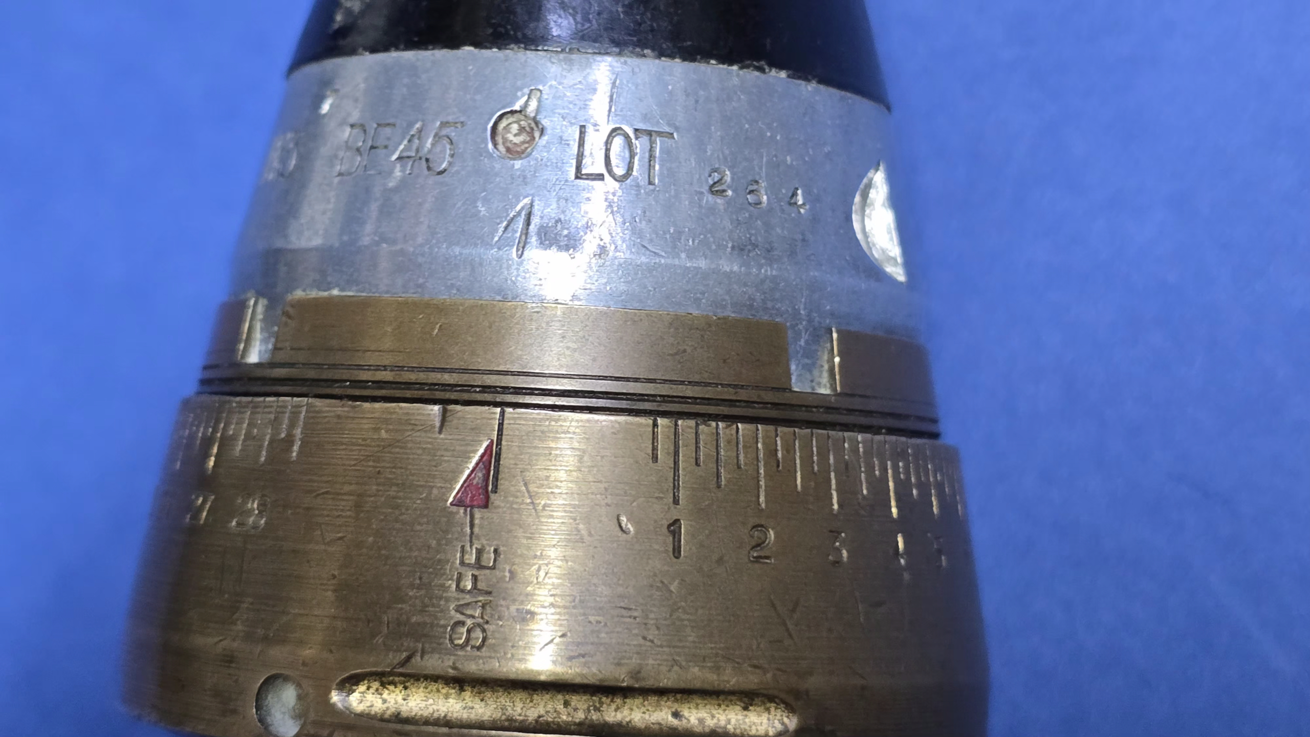 WW2 British No. 208 Mk V Artillery Fuze - shell close up