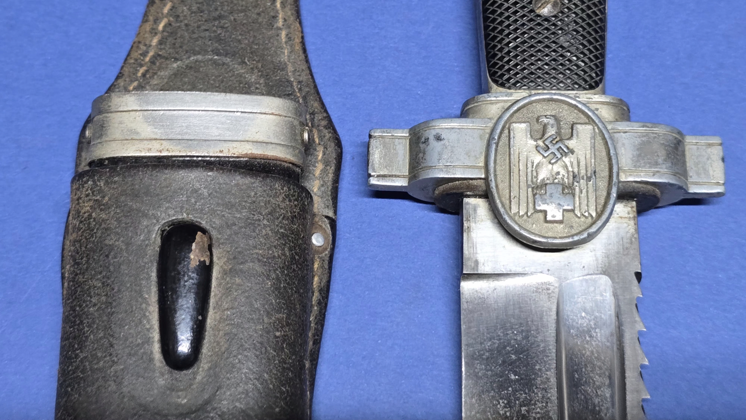 German Red Cross (DRK) Dress Hewer with Sawback Blade - Image 4