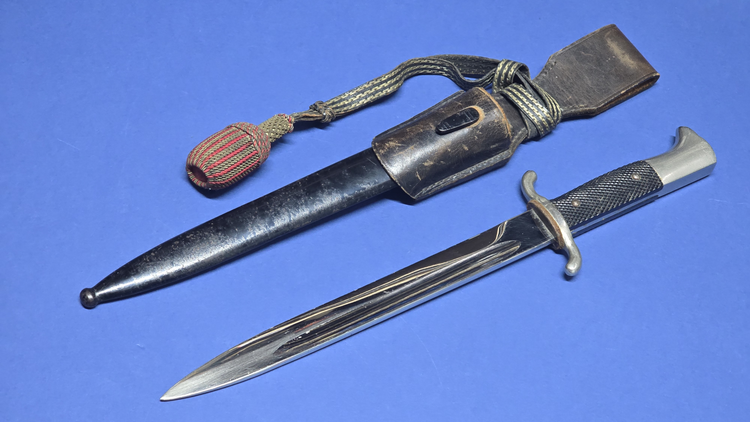 WW2 German Fireman Parade Bayonet - Frog - Knot - complete