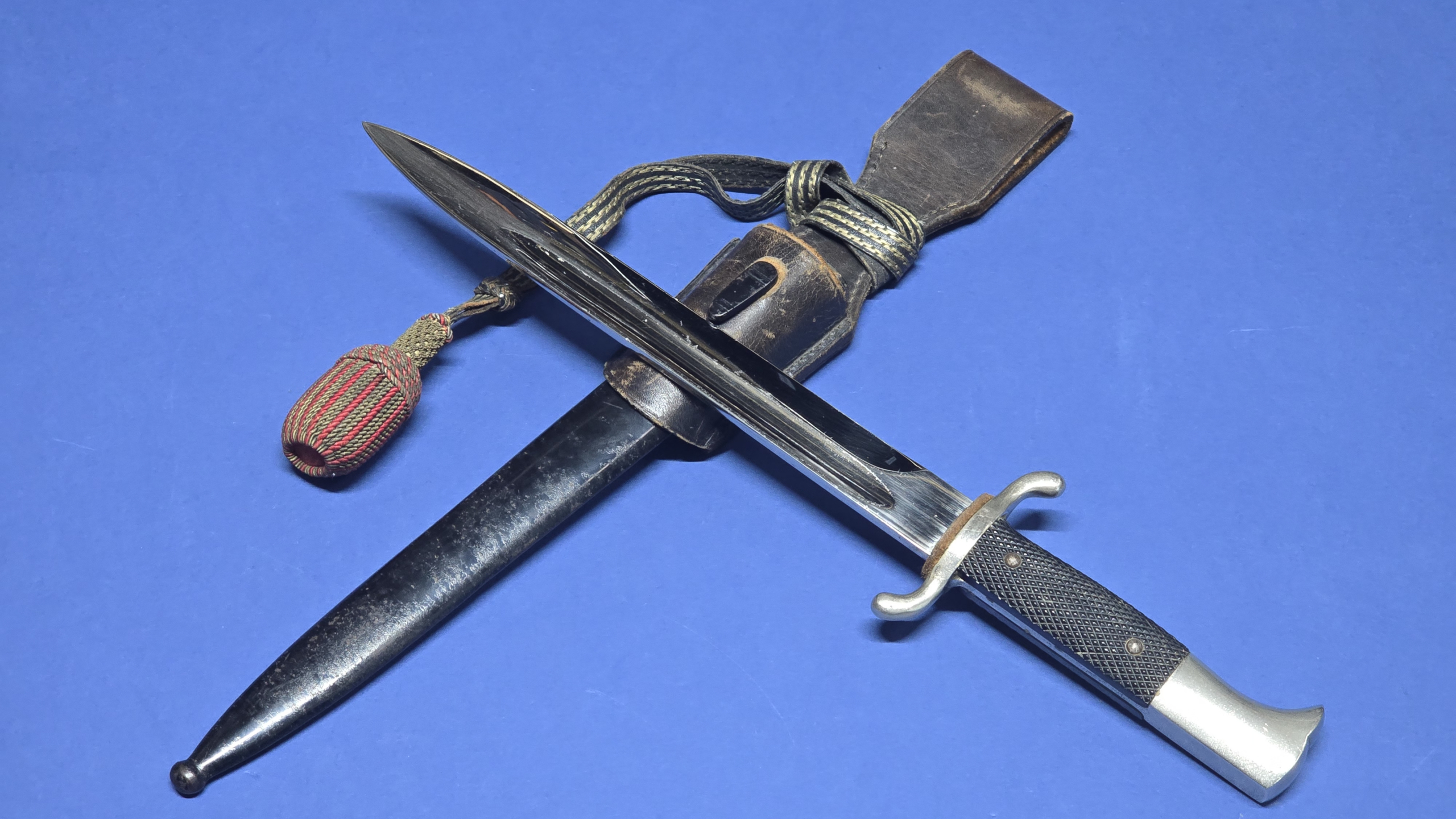 WW2 German Fireman Parade Bayonet - Frog - Knot -