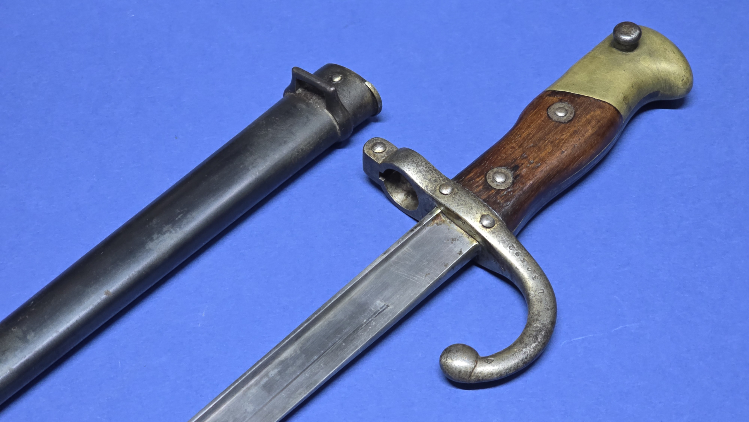French Model 1974 Gras Bayonet - grip