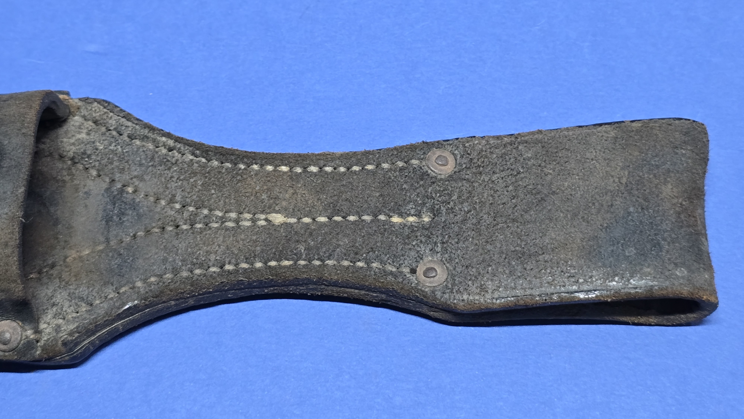 WWI German 98/05 Bayonet Frog - rivets