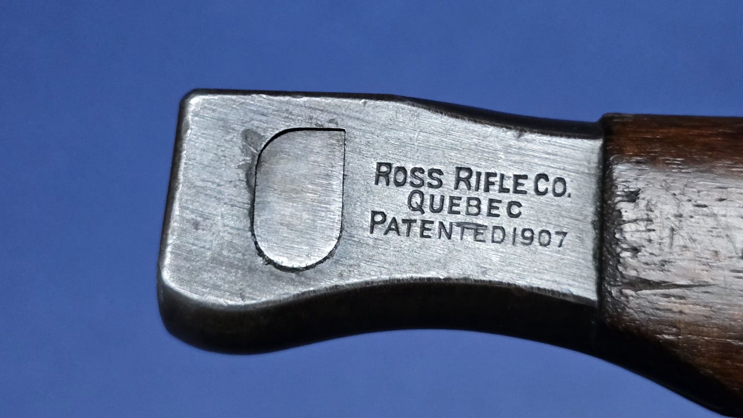 WW1 Canadian Ross MKII Bayonet - Dated 1915 - hilt