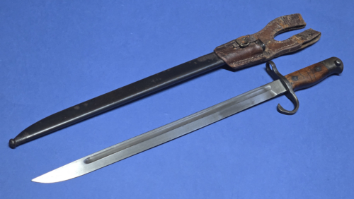 Japanese Early Arisaka Type 30 Bayonet with Hooked Quillon & Leather Frog – Kokura Arsenal