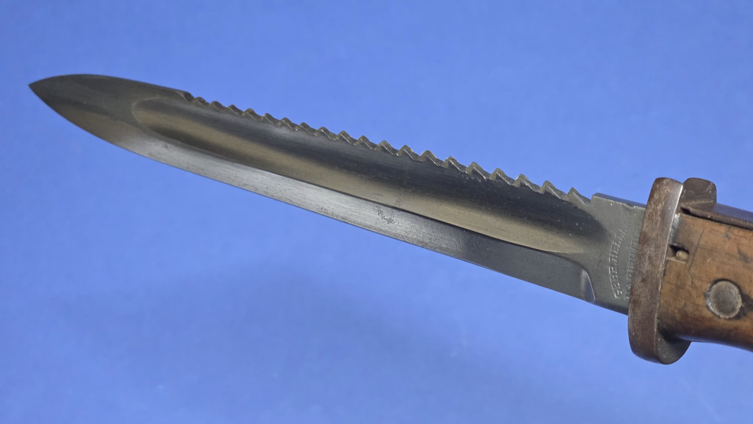 WWI German bayonet, S84/98 sawback bayonet, German sawback bayonet, Erfurt bayonet, Gebr Heller Marienthal, Imperial German bayonet, German trench bayonet, antique German bayonet
