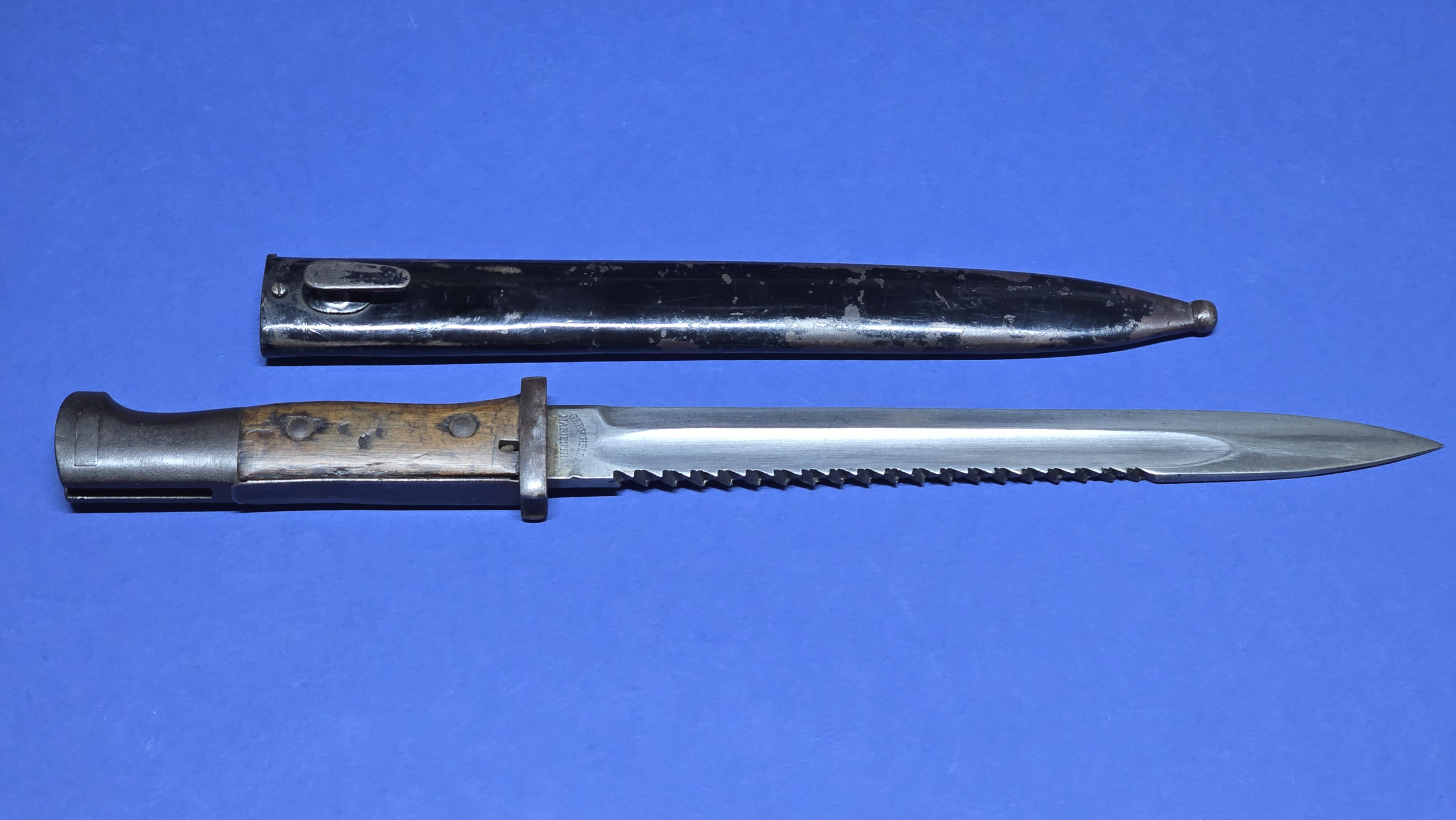 WWI German bayonet, S84/98 sawback bayonet, German sawback bayonet, Erfurt bayonet, Gebr Heller Marienthal, Imperial German bayonet, German trench bayonet, antique German bayonet
