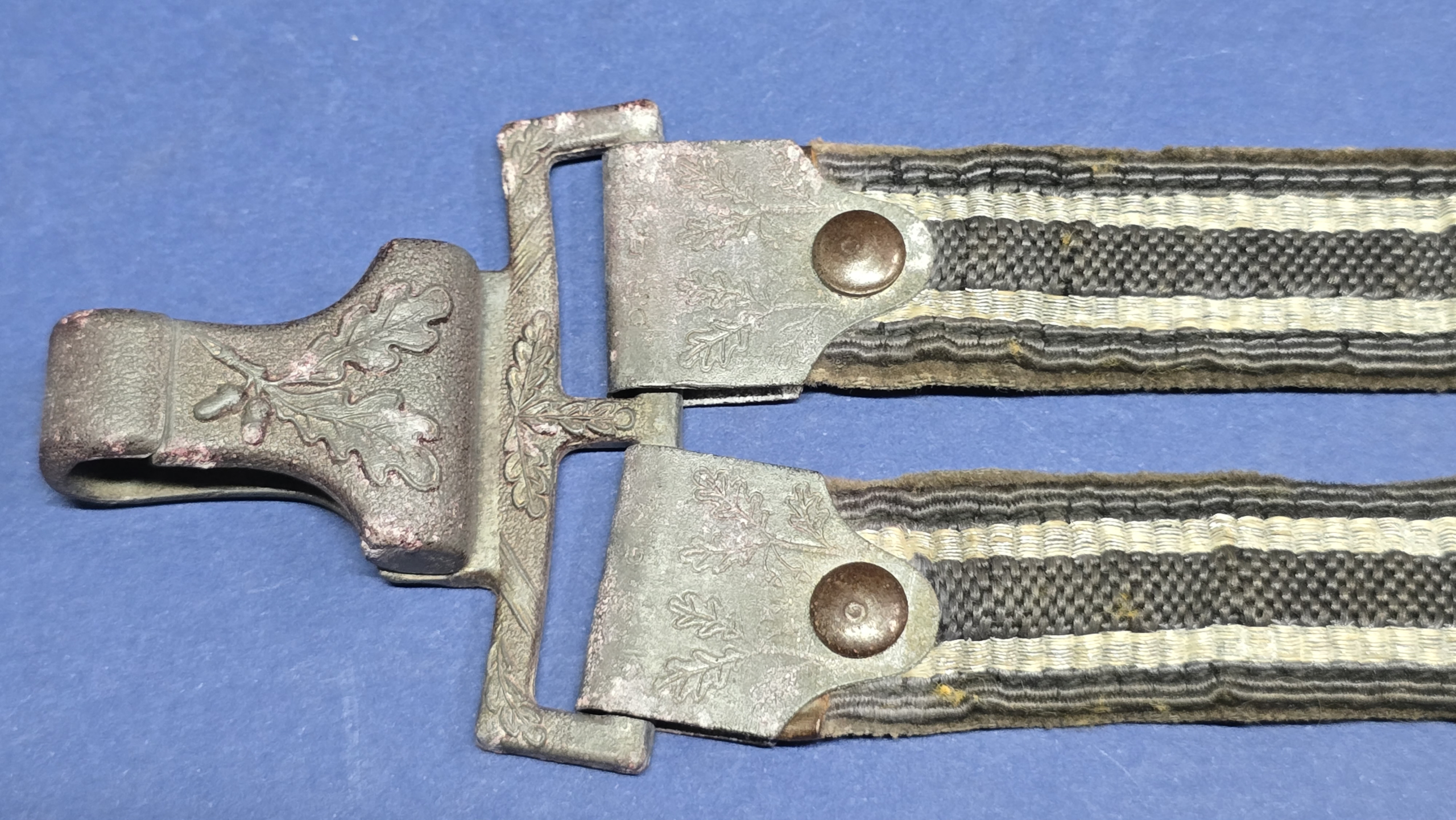 Original German 2nd Pattern Luftwaffe Dagger Hangers – Deluxe Pattern