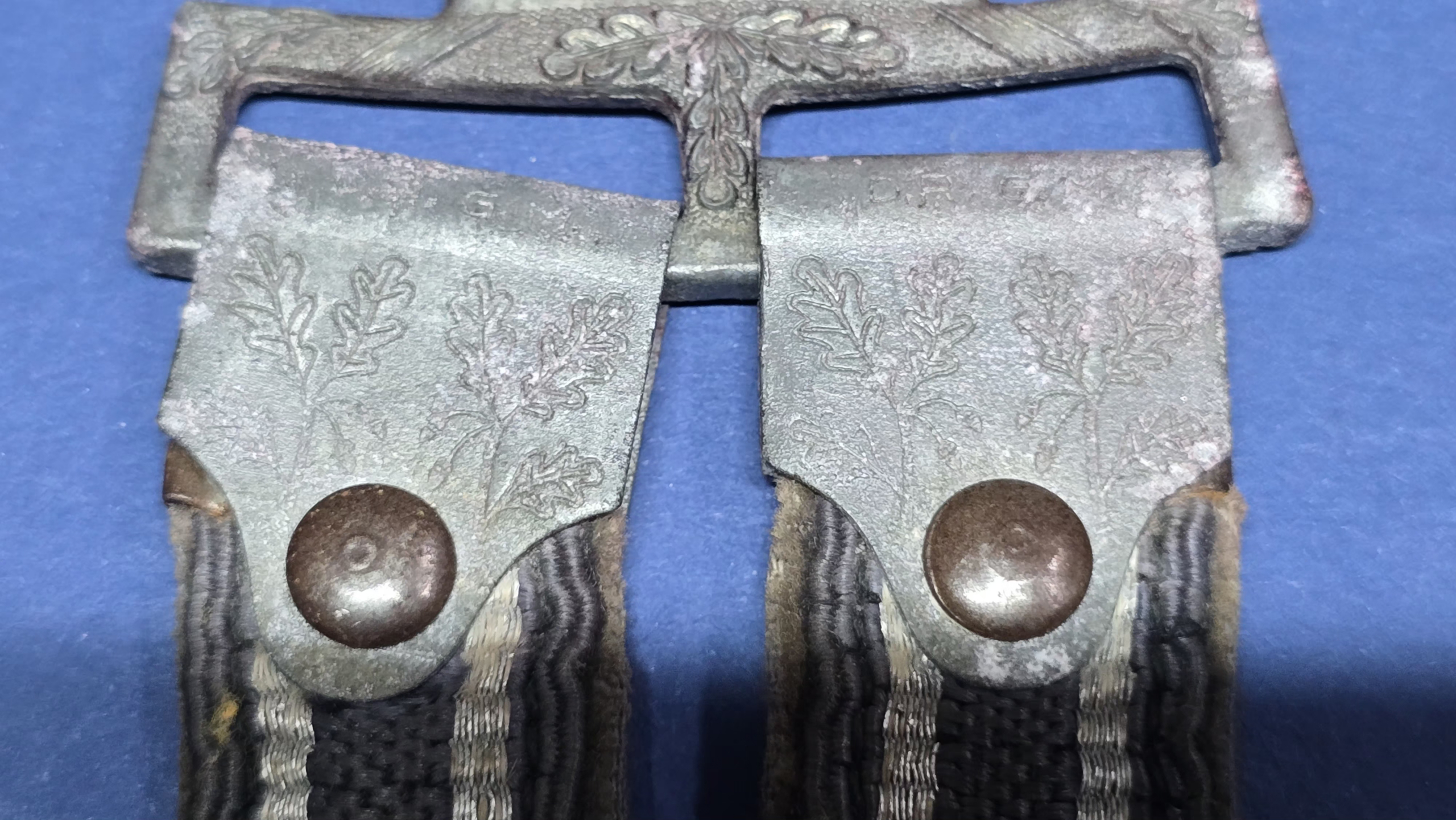 Original German 2nd Pattern Luftwaffe Dagger Hangers – Deluxe Pattern