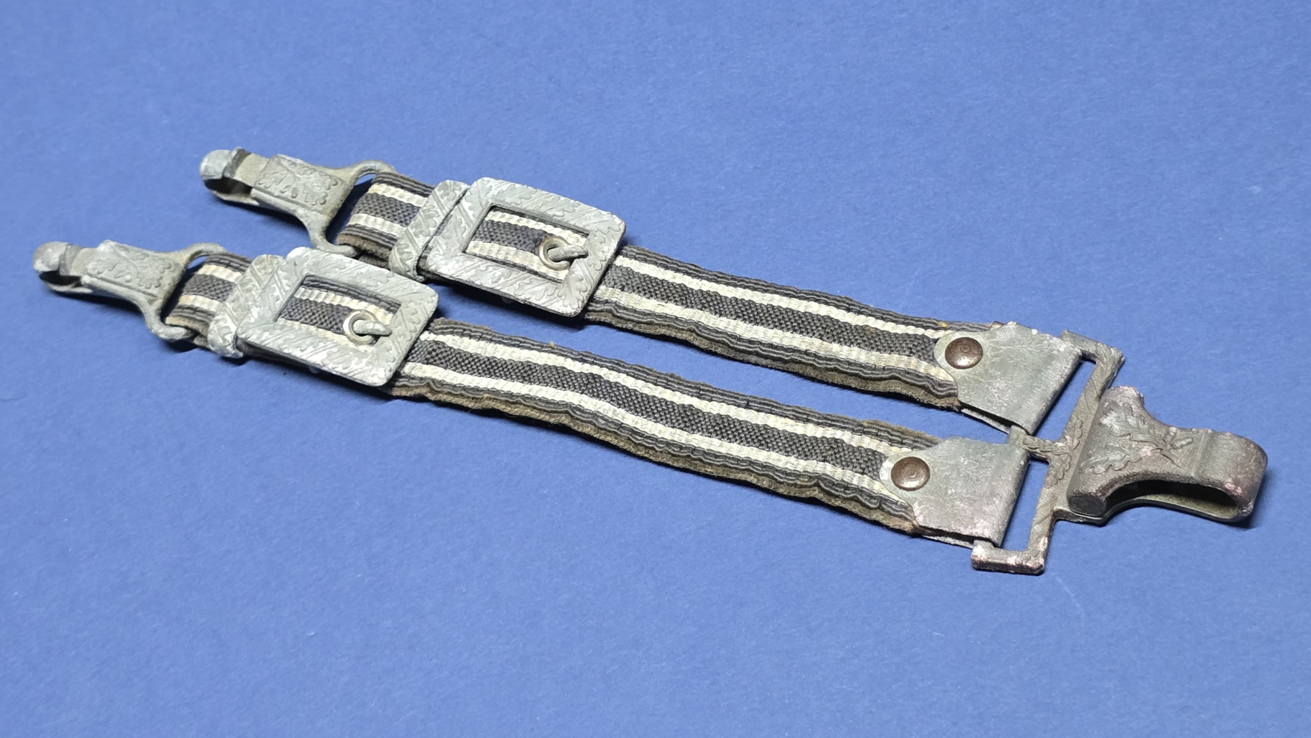 Original German 2nd Pattern Luftwaffe Dagger Hangers – Deluxe Pattern