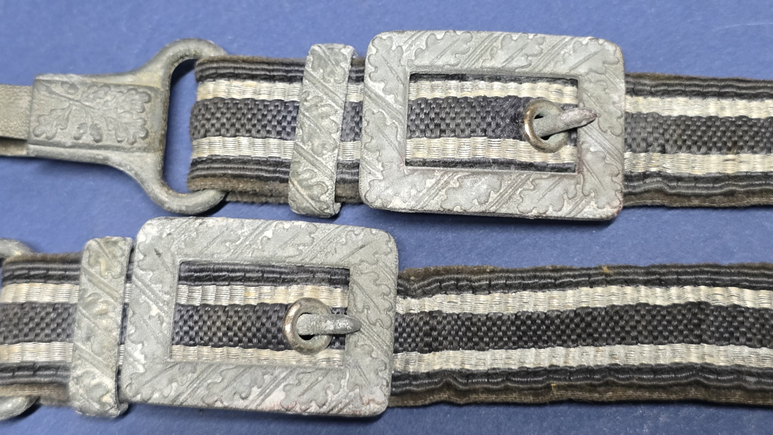Original German 2nd Pattern Luftwaffe Dagger Hangers – Deluxe Pattern