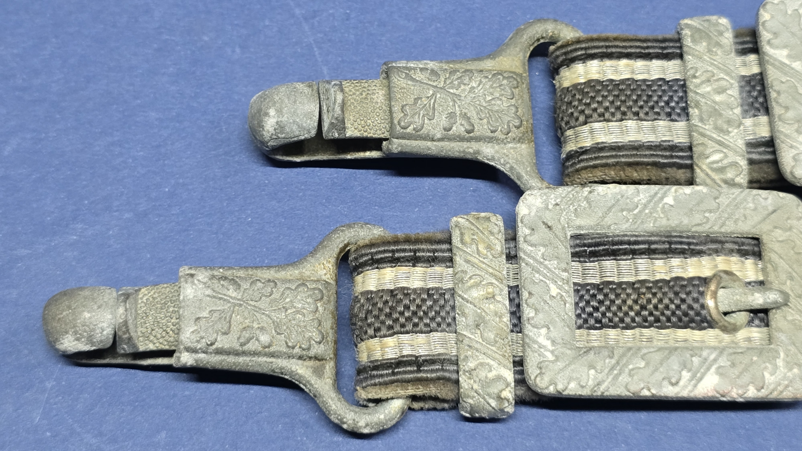 Original German 2nd Pattern Luftwaffe Dagger Hangers – Deluxe Pattern