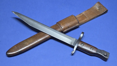 WW1 Canadian Ross Mk II Bayonet – January 1917 – Original Leather Scabbard