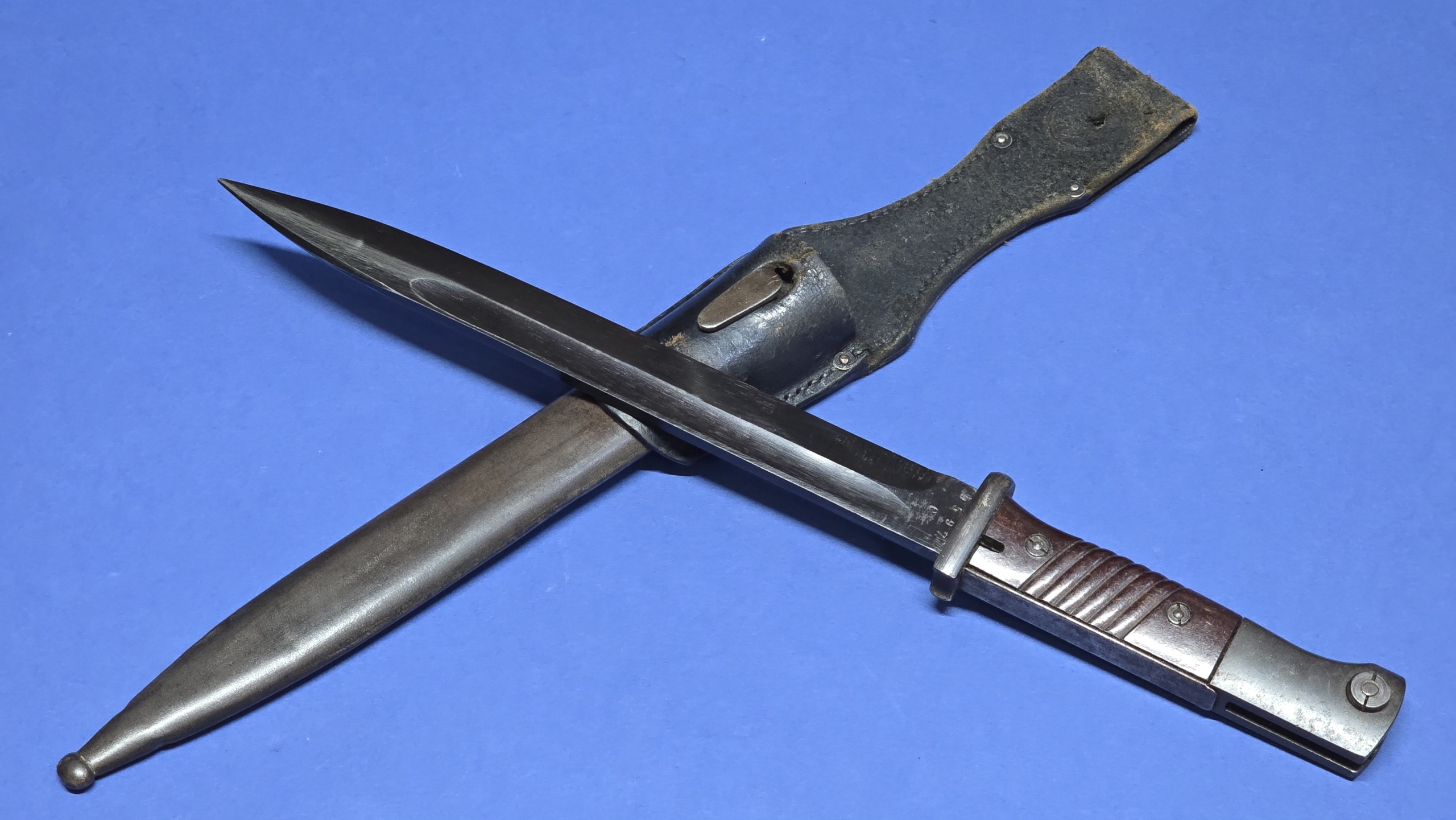 WW2 German K98 Bayonet – Near Mint Blade – Original Frog- 1944- CRS