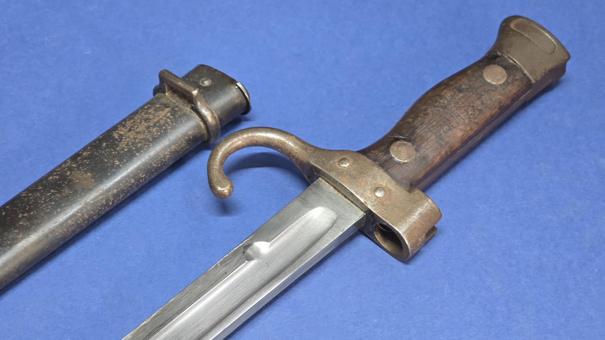 French Model 1892 Berthier 2nd Type Bayonet – Matching Numbers – Personalised Grips