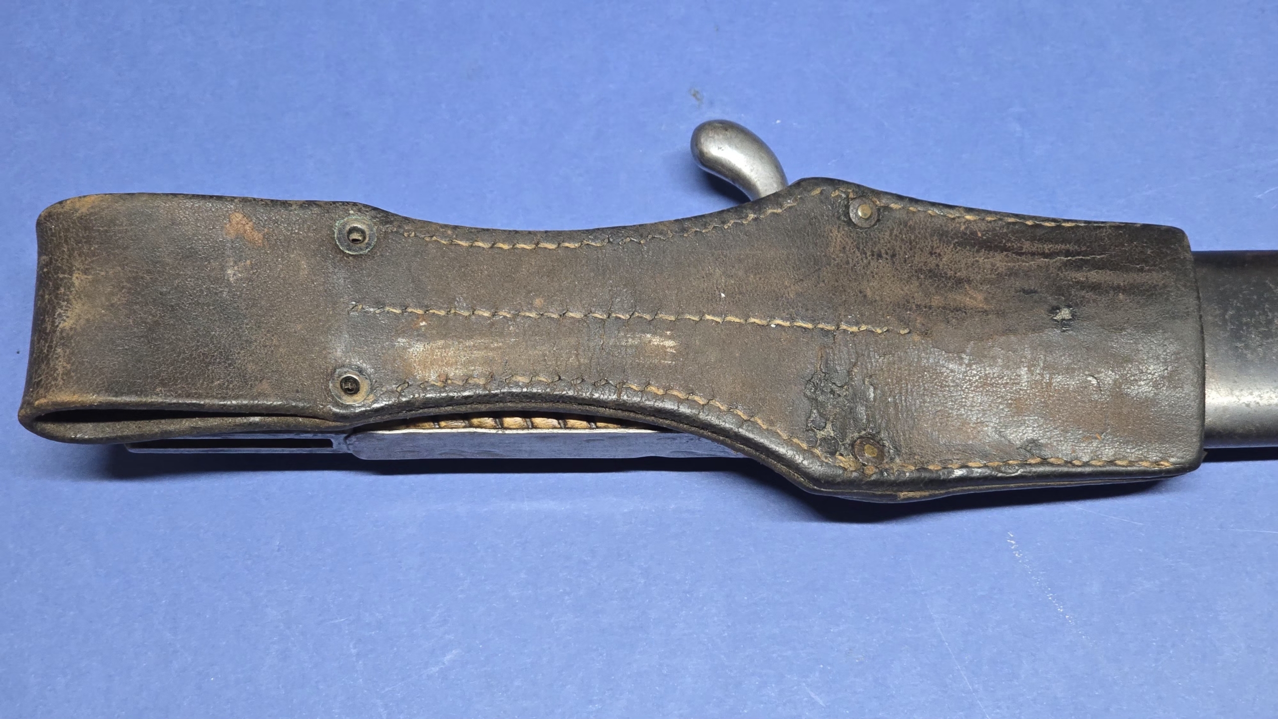 WW1 German 98/05 "Butcher" Bayonet with Original Frog – P.D. Lüneschloss Solingen – Dated 1916