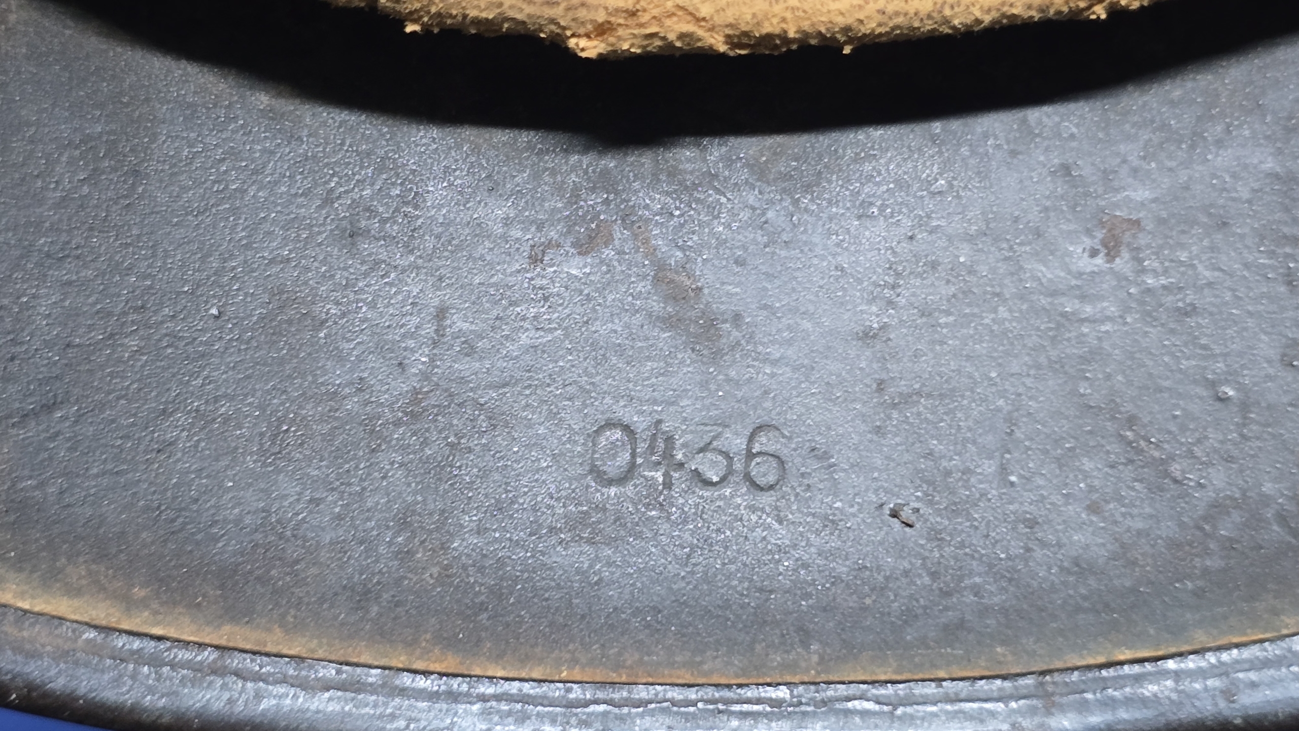 Untouched Original WW2 German M40 Heer Single Decal Combat Helmet – hkp 68 Shell