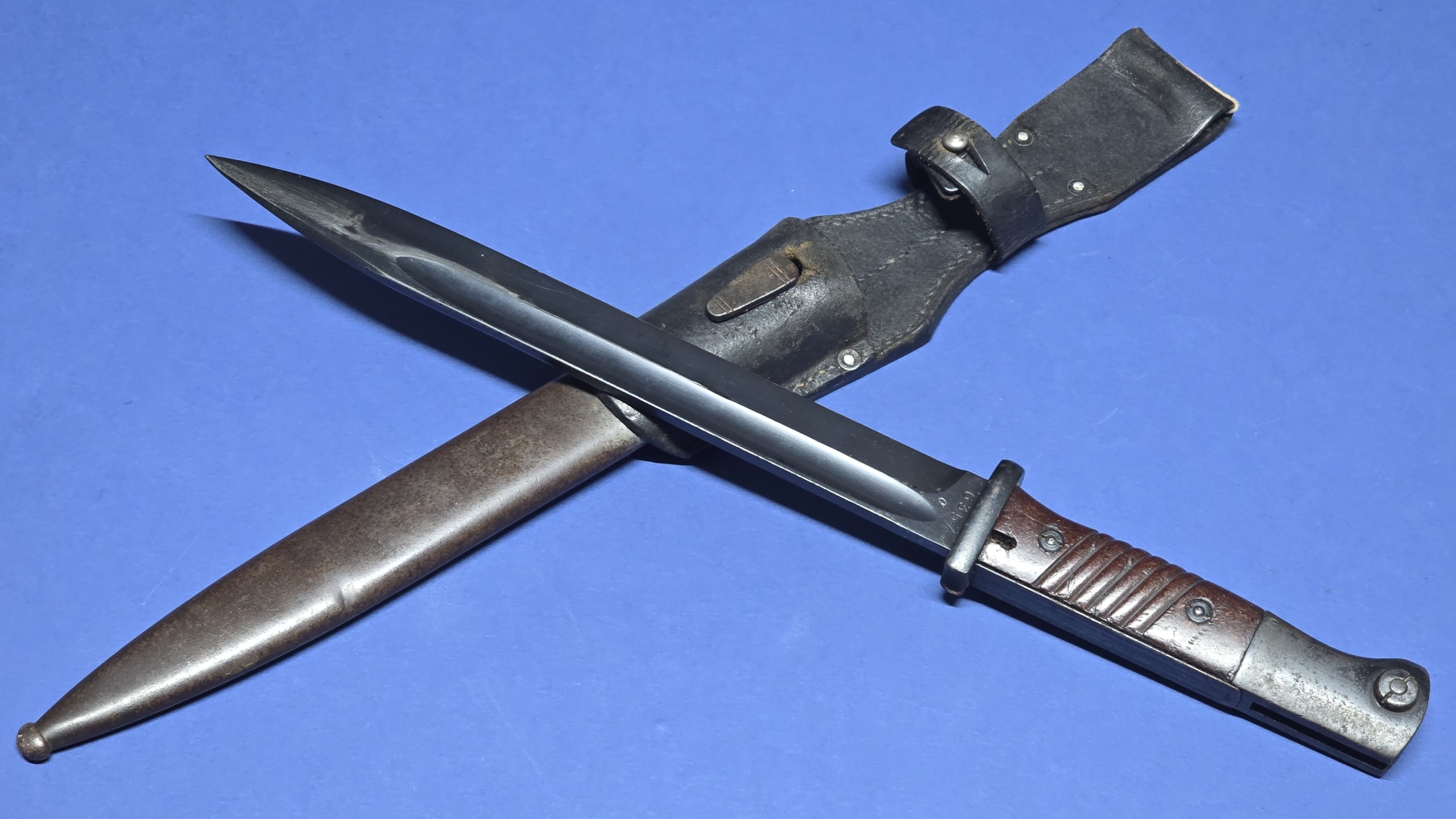 WW2 German K98 Bayonet - Near Mint Blade - E.u.F. Hörster 1939 - 1941 Dated Frog
