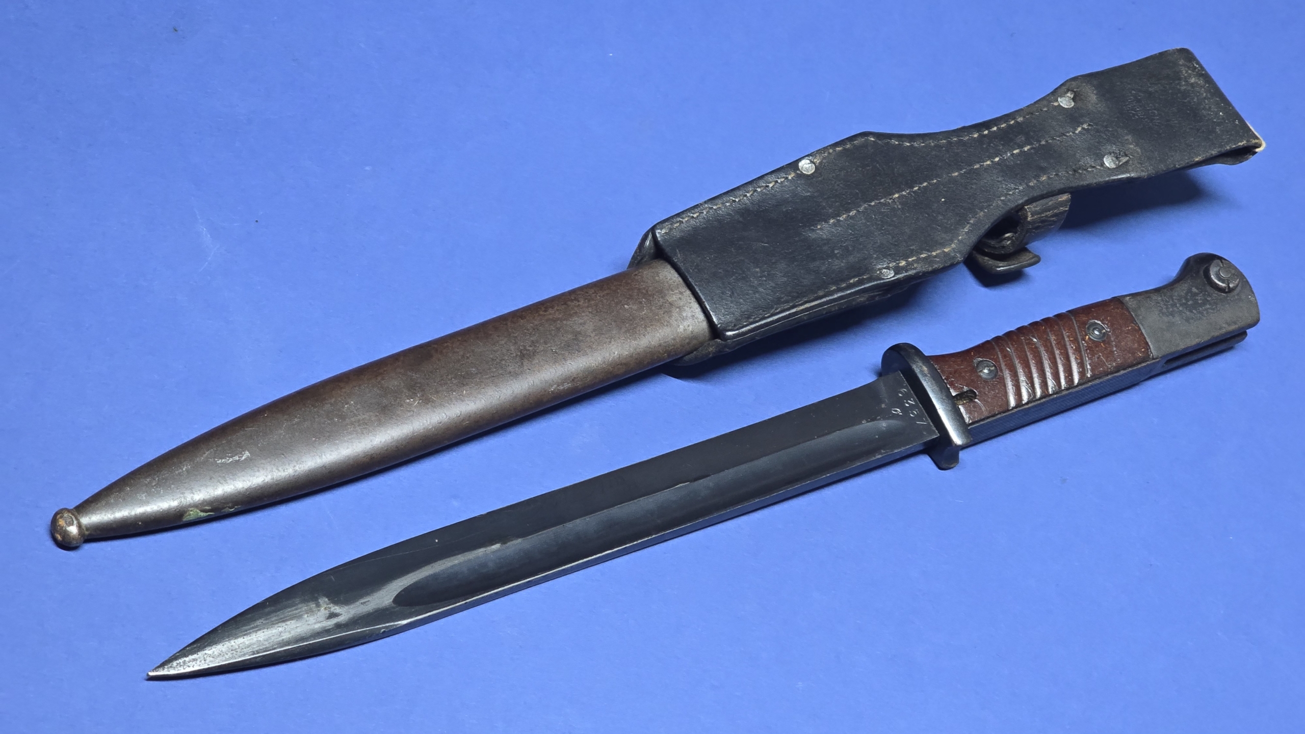 WW2 German K98 Bayonet - Near Mint Blade - E.u.F. Hörster 1939 - 1941 Dated Frog