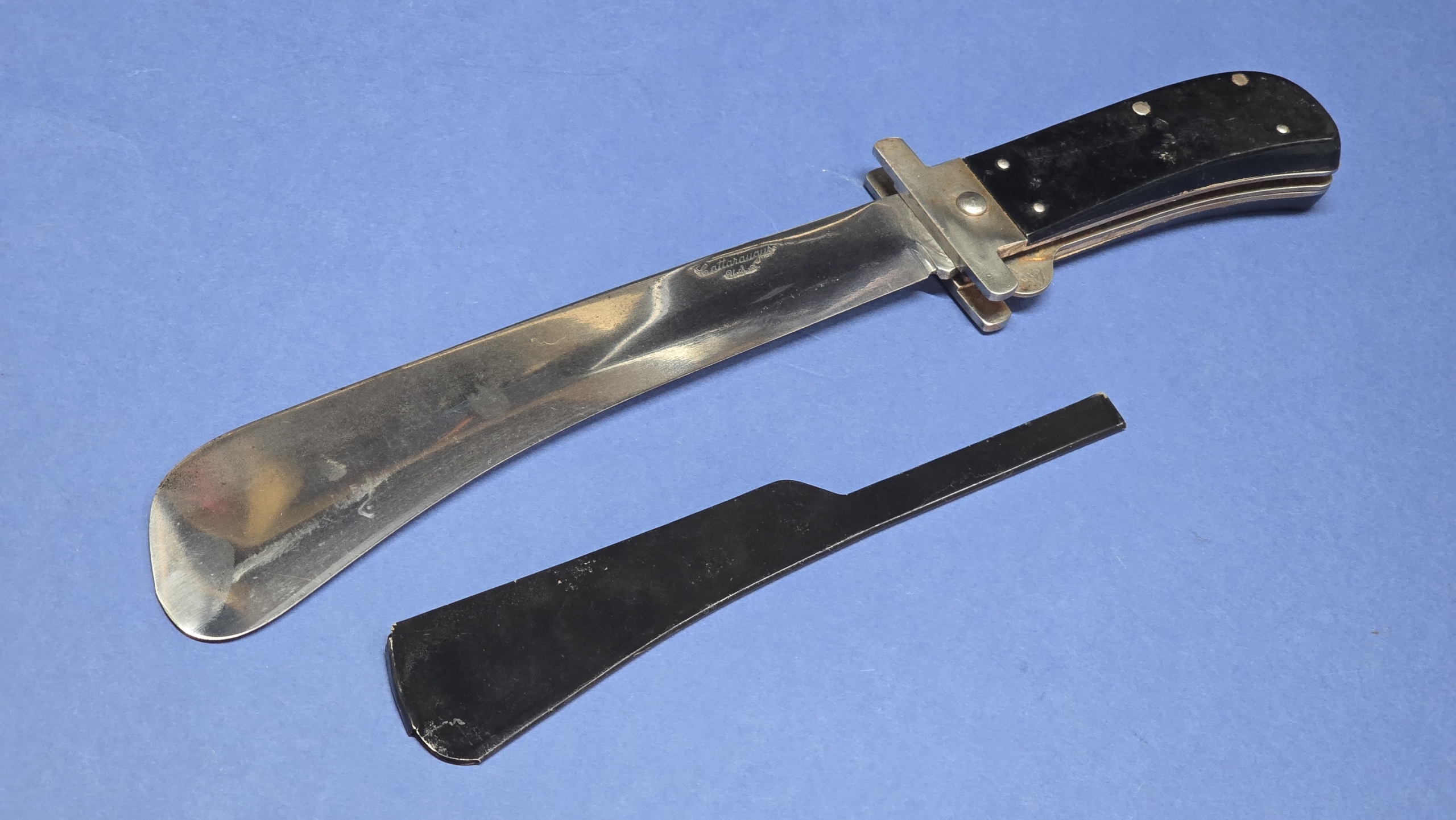 WW2 USAAF Folding Survival Machete – Cattaraugus U.S.A. – with Original Blade Guard