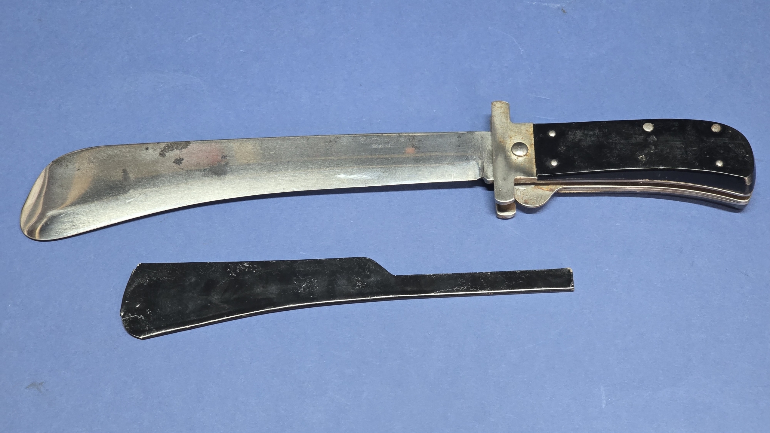 WW2 USAAF Folding Survival Machete – Cattaraugus U.S.A. – with Original Blade Guard