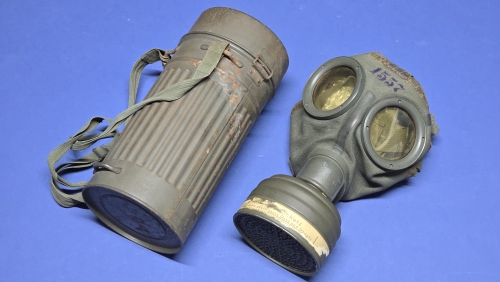 WW2 German AUER Luftschutz S-Maske Gas Mask & Canister – 1939