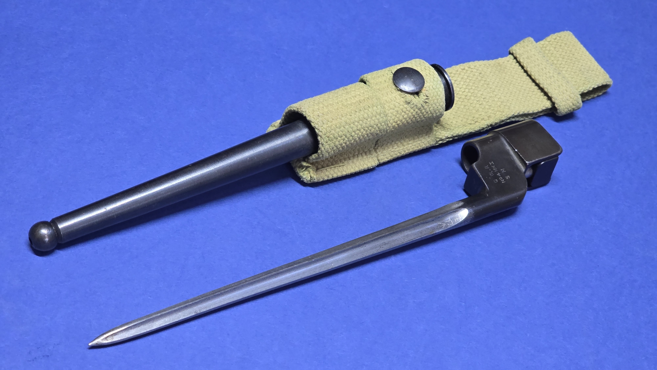 Rare WW2 Singer No.4 Mk I Cruciform Bayonet – 1941 – Superb Condition Example