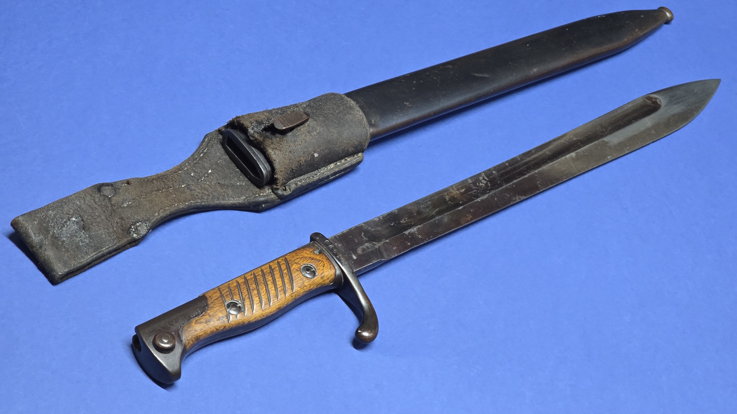 WW1 German 98/05 Bayonet (Butcher Bayonet) – 1918 – 1920 Weimar Reissue - Image 13