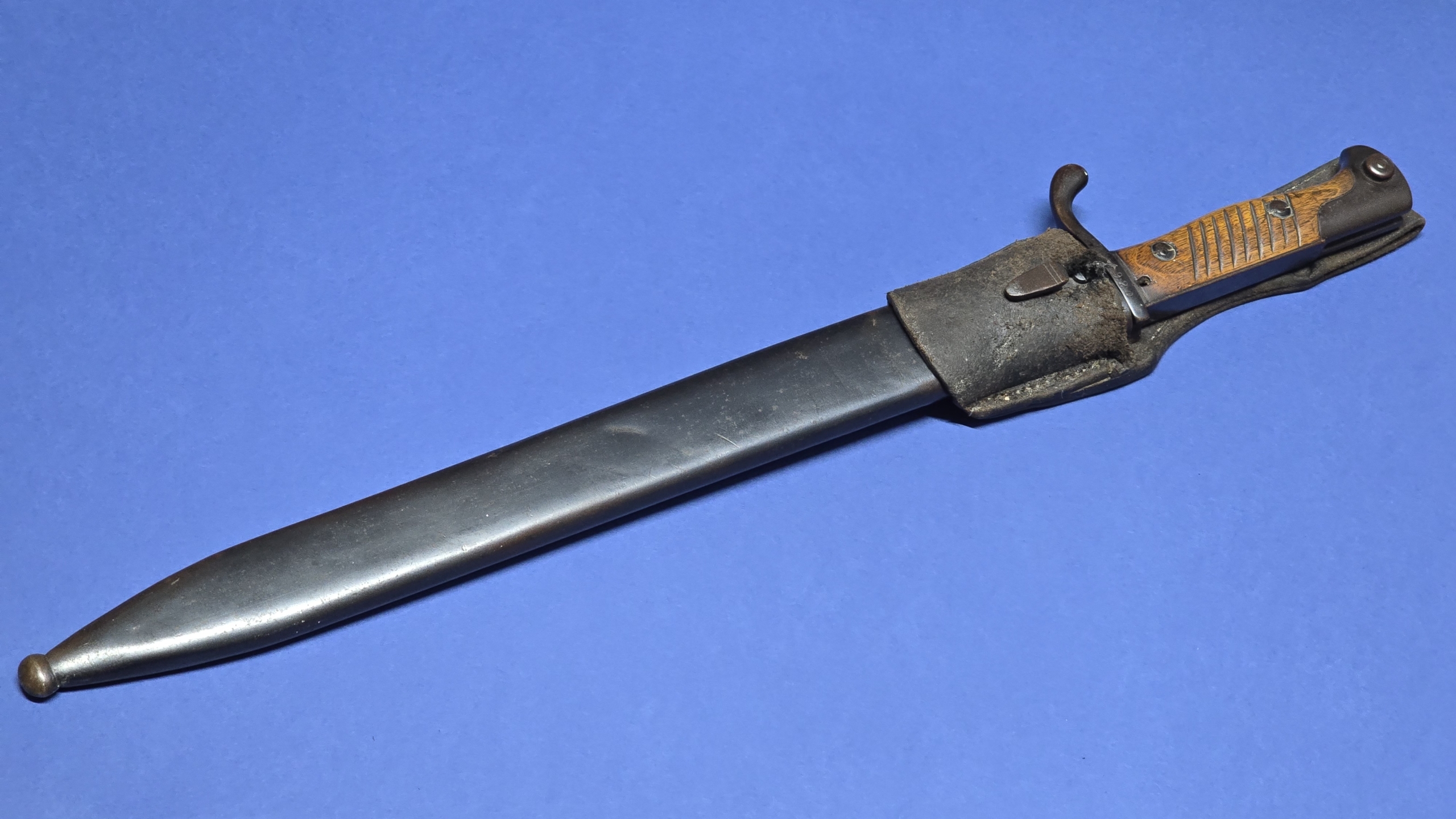 WW1 German 98/05 Bayonet (Butcher Bayonet) – 1918 – 1920 Weimar Reissue